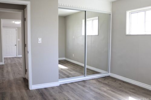 327 Erwin St, Rialto CA  92376-6018 exterior