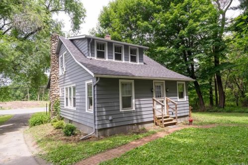 2450 State Route 208, Walden NY  12586-2801 exterior