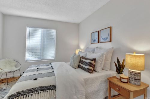 434 Brentwood Dr, Benicia CA  94510-1437 exterior