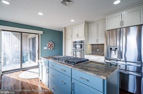 74 Moorage Ave, Berkeley Township NJ 08721-1836 exterior