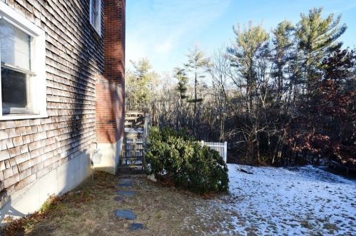 252 Plain St, Marshfield MA 02050-2709 exterior