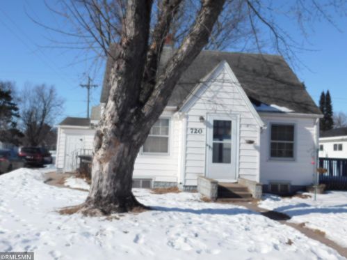 720 4th St, Little Falls, MN 56345-1933