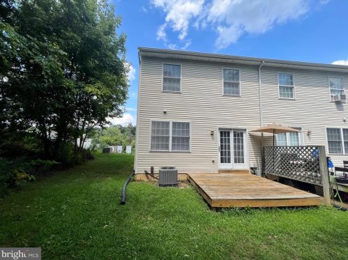 42 Queen Ave, West Enola PA  17025-2335 exterior