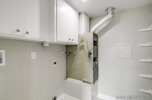 4168 Genesee Ave, San Diego CA  92111-2716 exterior