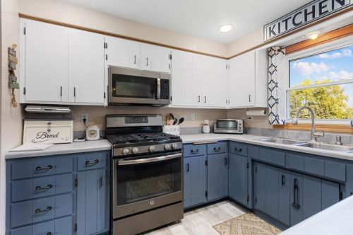 3391 Nautical Ave, Green Bay WI  54311-7235 exterior