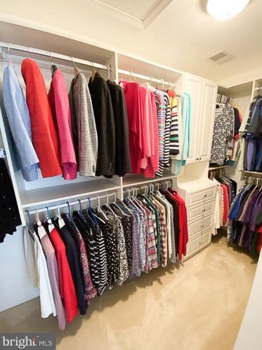 7328 Hampton Manor Pl, Springfield VA 22150-4921 exterior