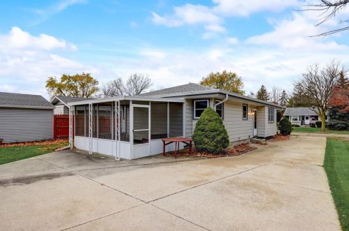 3854 94, Milwaukee WI 53222-2512 exterior