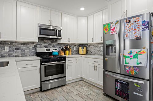 7990 Windsor Dr, La Mesa CA  91941-7808 exterior