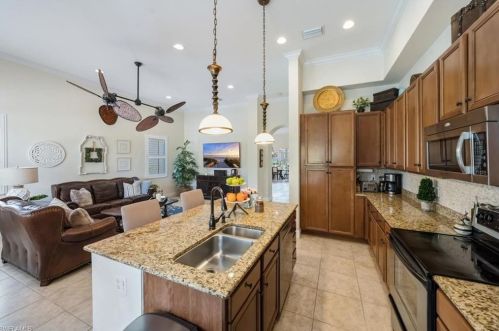 2173 Vardin Pl, Naples, FL 34120-0511