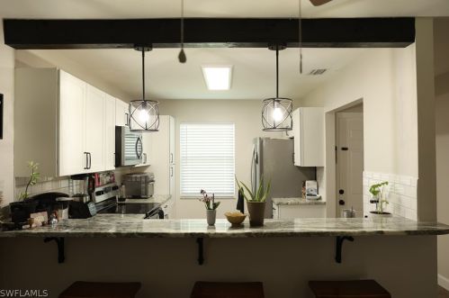 304 16th Pl, Cape Coral FL  33909-2229 exterior