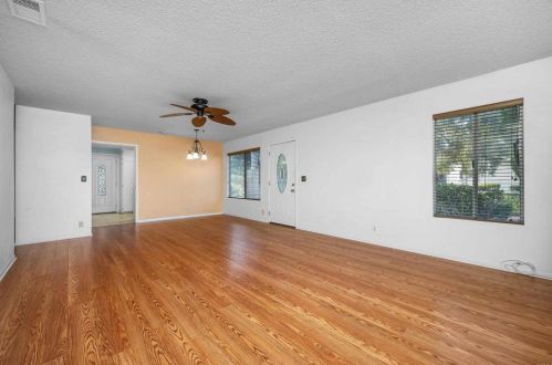 4308 Spoon Bill Way, Oceanside CA  92057-7508 exterior