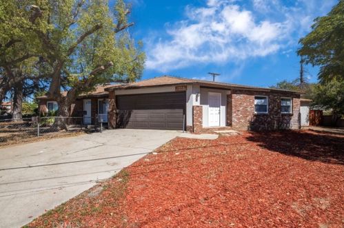 157 Sycamore Ave, Rialto CA  92376-5945 exterior