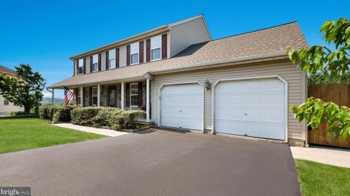 2184 Deer Ln, Collegeville, PA 19473-2085