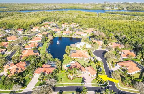 9979 Osprey Pointe Dr, Hobe Sound FL  33455-3023 exterior