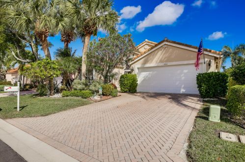 5264 Glenville Dr, Boynton Beach, FL 33437-1678