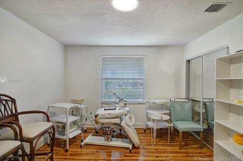 1885 139 Ter, Hollywood FL  33028-2837 exterior