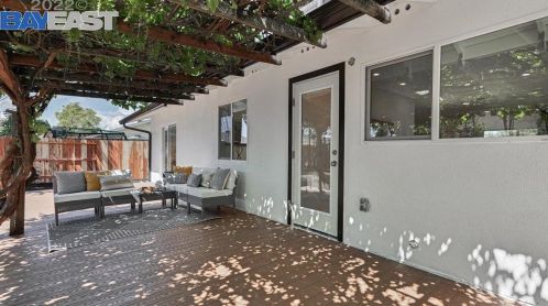 1137 Hibiscus Way, Livermore CA  94551-1311 exterior