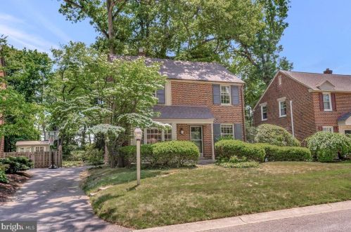 8 Peirce Rd, Wilmington, DE 19803-3726