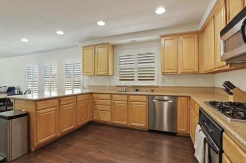 17716 Almond Orchard Way, Lathrop CA  95330-9374 exterior