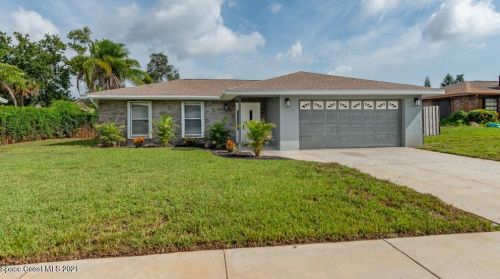 2532 Chesterfield Ct, Titusville, FL 32780-5911