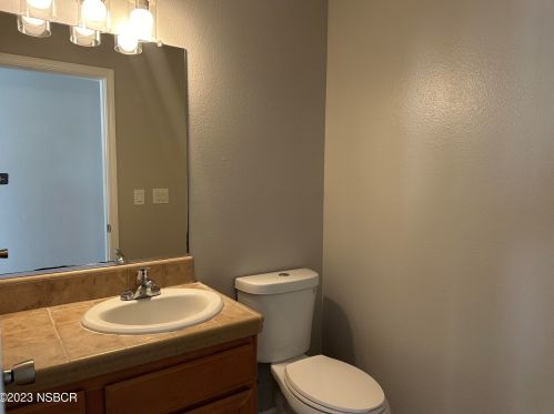 1410 Mesa View Ln, Santa Maria CA  93454-2573 exterior