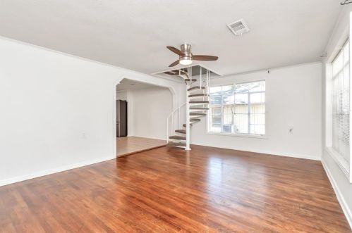 116 Oak St, Deer Park TX  77536-4102 exterior