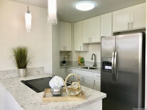 1107 Acacia Rd, Pearl City HI  96782-2587 exterior