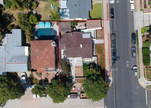 1704 Ebers St, San Diego CA  92107-3504 exterior