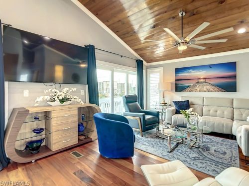 720 Matanzas Ct, Fort Myers Beach FL  33931-2120 exterior