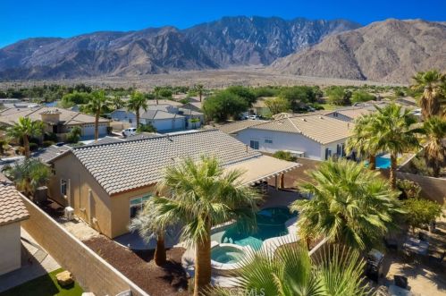 828 Mira Grande, Palm Springs CA  92262-1209 exterior