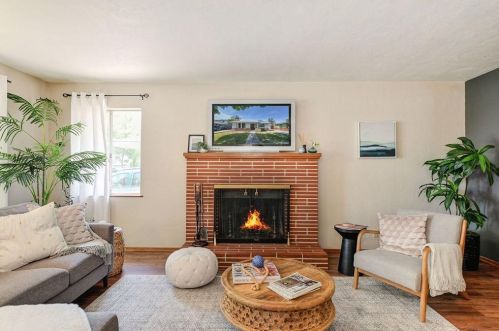 309 Chestnut St, Lodi CA  95240-4017 exterior