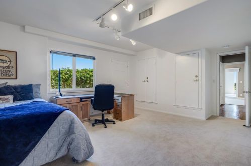 3637 Dove Holw Rd, Encinitas CA 92024-7248 exterior