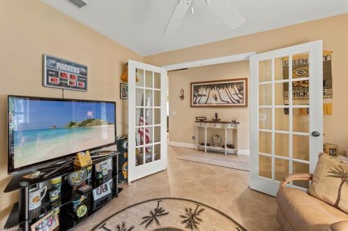 1609 20th Ave, Cape Coral FL  33991-3133 exterior