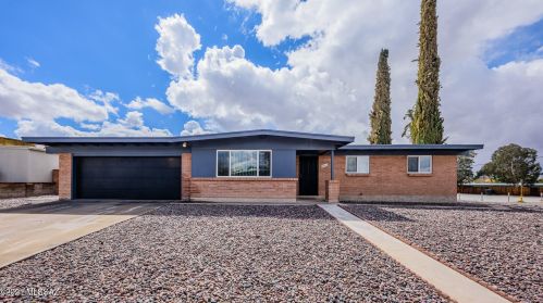 8302 24th St, Tucson, AZ 85710-6506