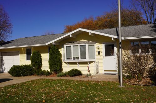 3121 Glendale Ave, La Crosse, WI 54601-7484