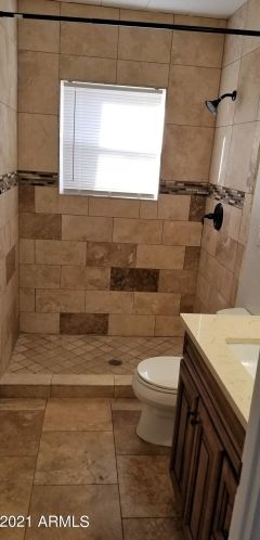 2542 12 St, Phoenix AZ 85086-7360 exterior