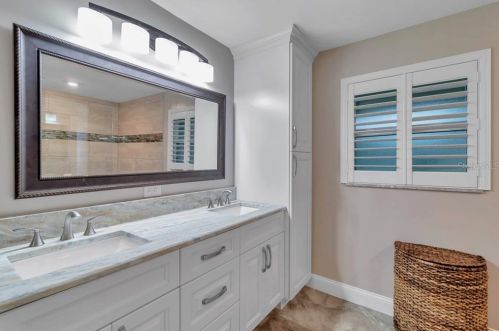 4592 40 St, Saint Petersburg FL  33714-2220 exterior