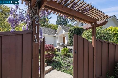 214 Moraga Way, Orinda, CA 94563-3837