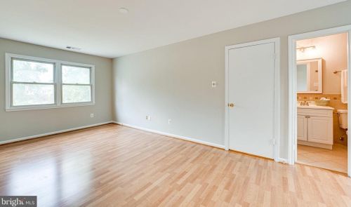 626 Worchester St, Herndon VA  20170-3139 exterior