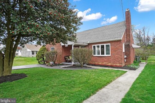 1489 Brandt Ave, Rudytown, PA 17070-1539