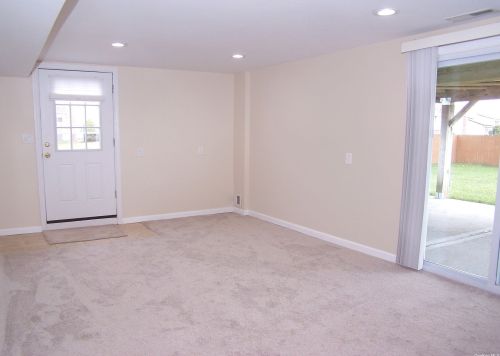 96 Holiday Park Dr, South Setauket NY  11720-1526 exterior