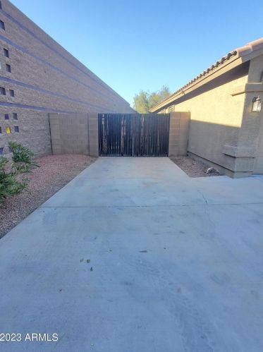 16678 Post Dr, Sun City, AZ 85388-2165