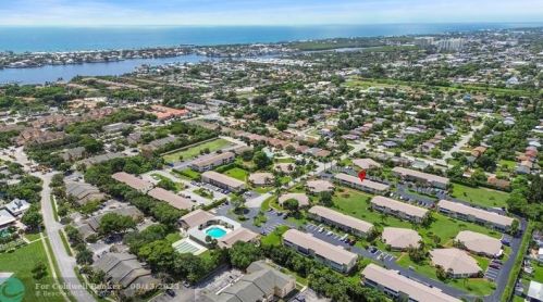 315 Circle Dr, Boynton Beach FL  33435-2589 exterior