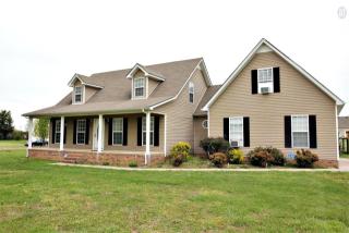 135 Broomsage Cir, Unionville, TN 37180-2021