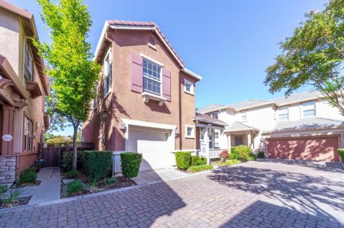 5138 Newington Ct, Pleasanton CA  94568-7845 exterior