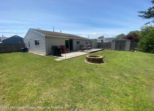 1504 Tamiami Rd, Lacey NJ  08731-5041 exterior