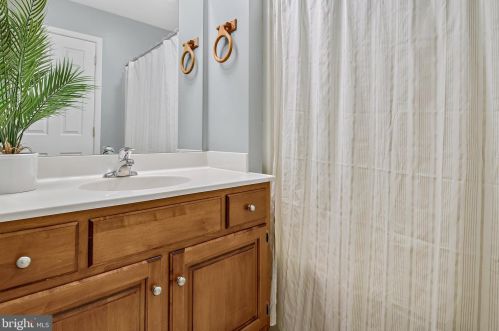 65 Patience Ln, Ephrata PA  17522-9157 exterior