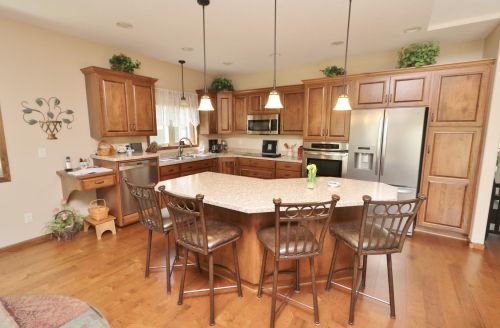 1411 Karnis Dr, Alex MN  56308-5178 exterior
