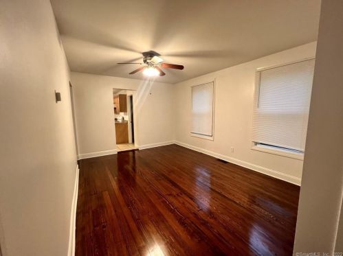 248 Olivia St, Derby CT  06418-1528 exterior