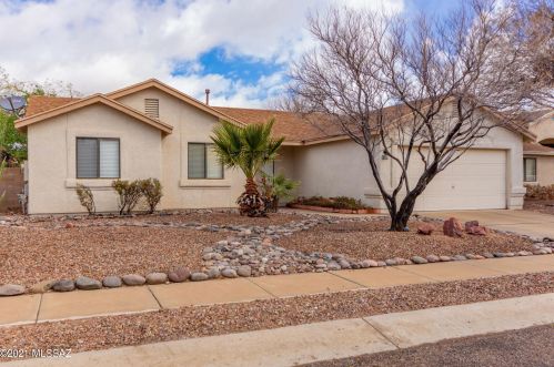 8182 Mesquite Ridge Cir, Tucson, AZ 85710-4276
